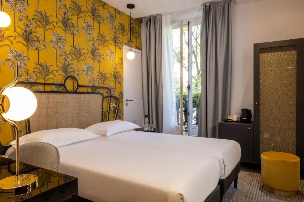 Hotel De Suez