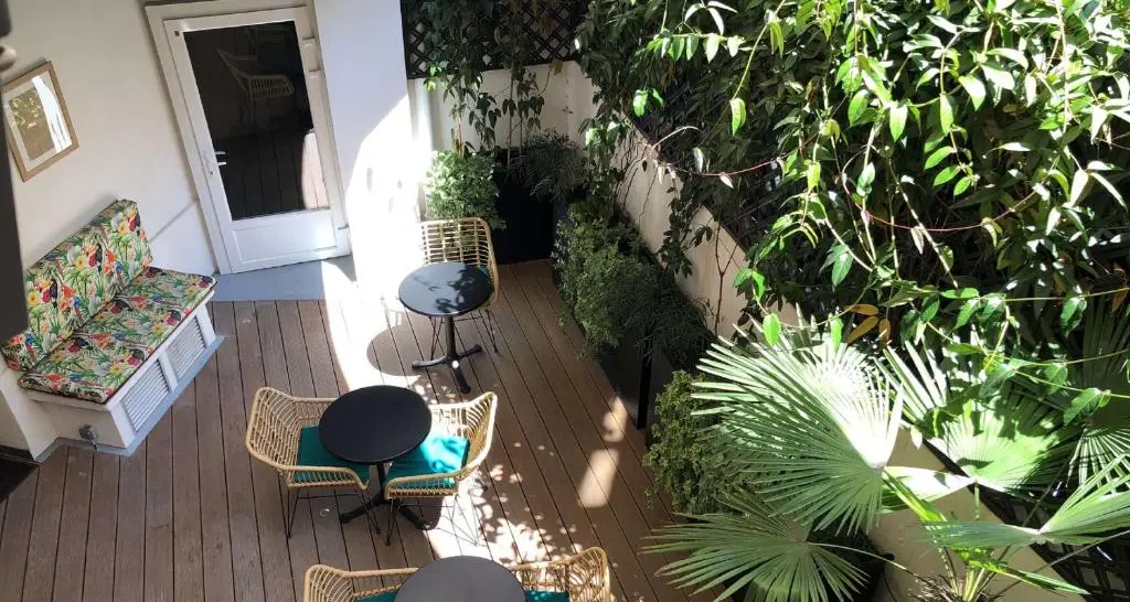 Hotel Apolonia Paris Montmartre; Sure Hotel Collection by Best Western