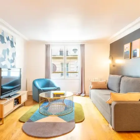 HolidaysInParis – Bourg Tibourg