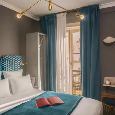 Handsome Hotel