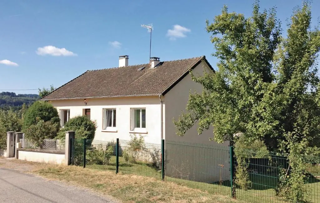 Awesome Home In Peyrat Le Château