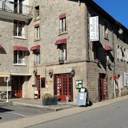 Hotel – Bistro – Bar – PMU Le Bellerive
