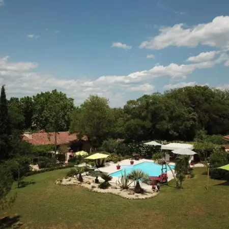 Domaine à l’Aise – Piscine chauffée