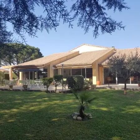 Hôtel Restaurant Le Mas De L’Olivier
