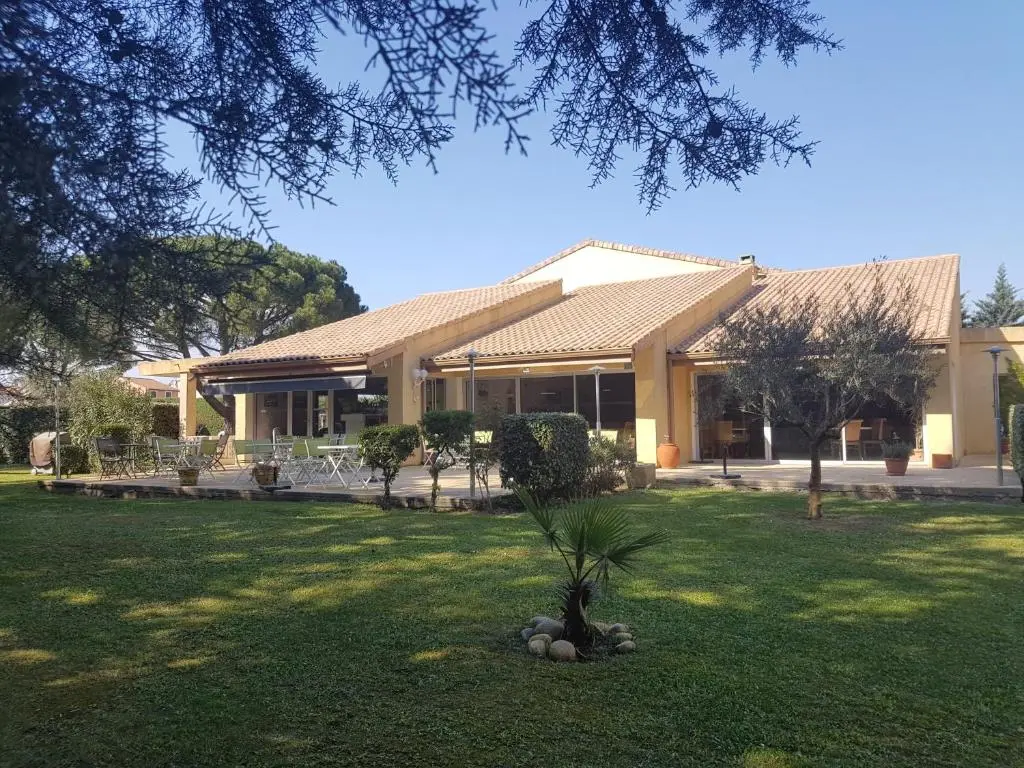 Hôtel Restaurant Le Mas De L’Olivier