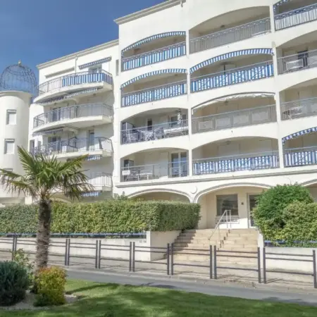 Apartment Parc de Pontaillac-10 by Interhome