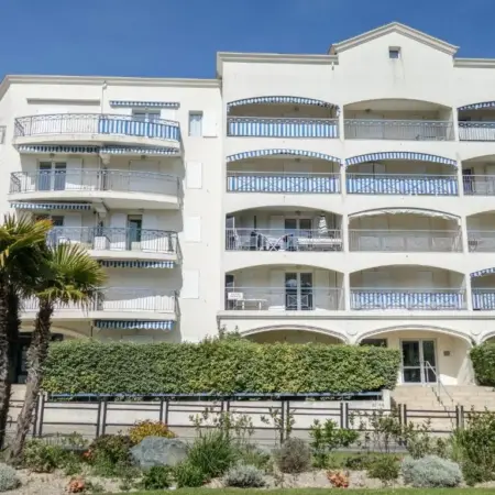 Apartment Parc de Pontaillac-3 by Interhome