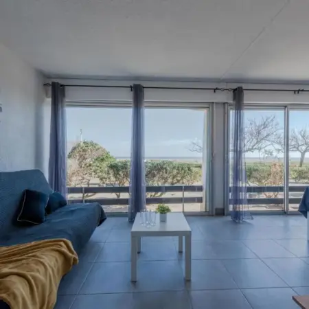 Apartment Les Cyclades-1 by Interhome