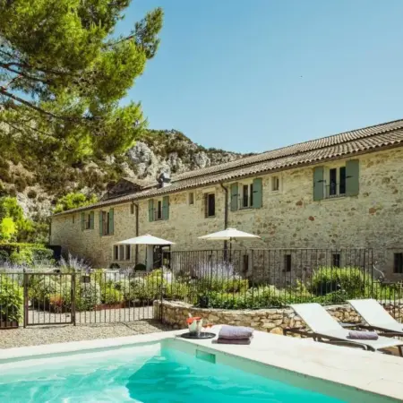 Maison CHENET – Les Chambres Entre Vigne et Garrigue – Teritoria