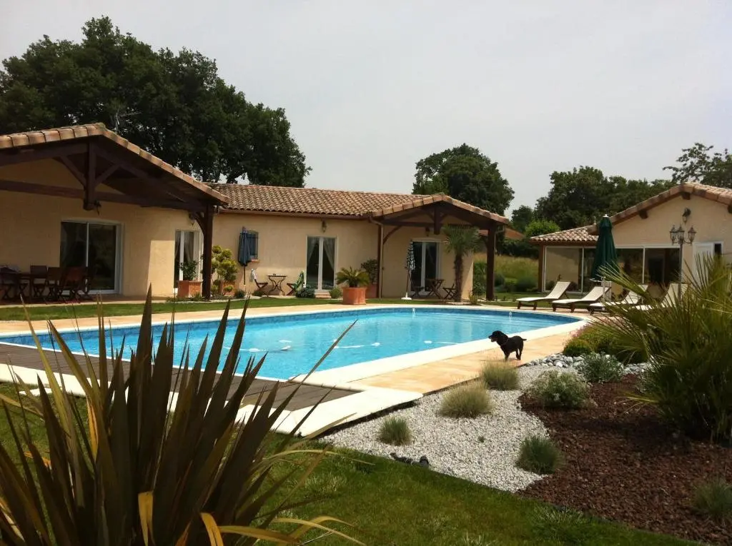 LE CLOS CASTEL – Gîte équipé