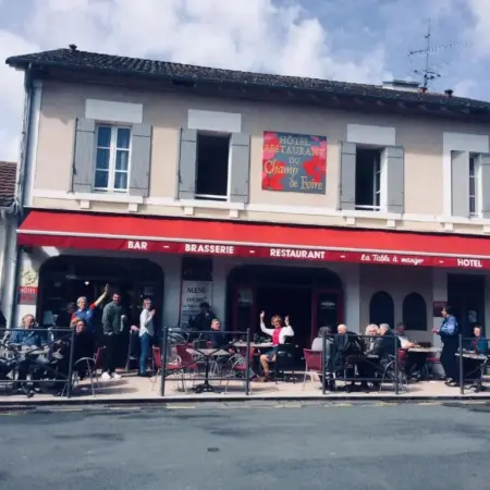 Logis Hotel Du Champ De Foire
