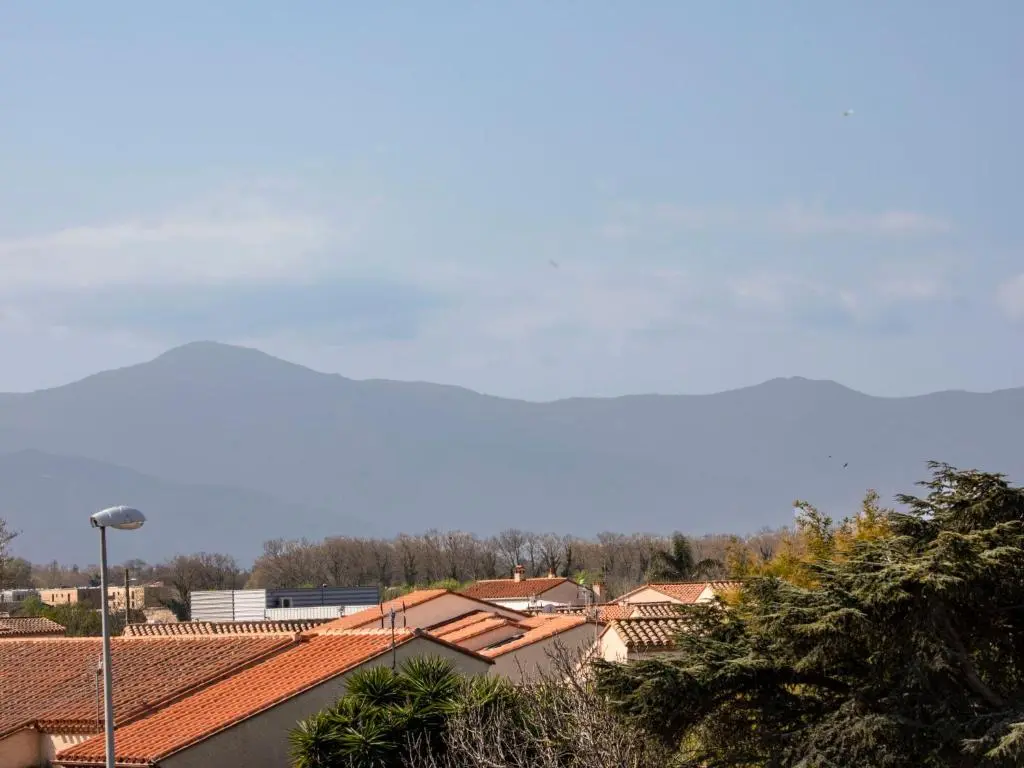 Studio Les Terrasses Fleuries by Interhome