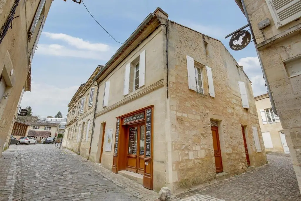 LOGIS ANDRAUD STUDIOS