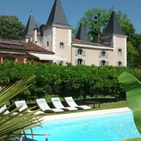 Hotel Logis – Chateau de Beauregard