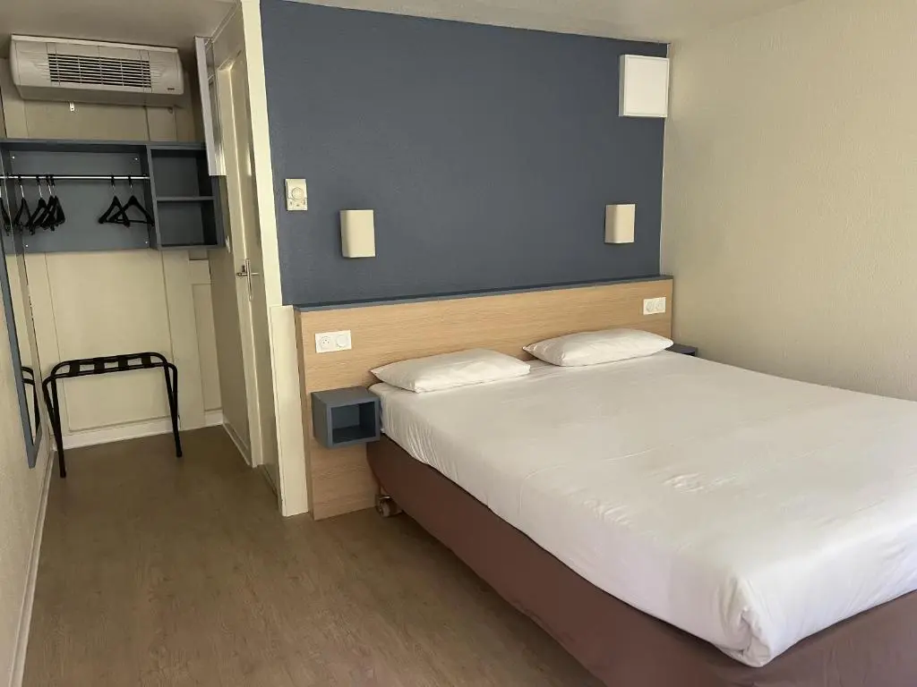 Kyriad Direct Montpellier Saint Jean De Védas – La Peyrière