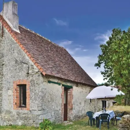 Amazing Home In Saint Martin Le Mault