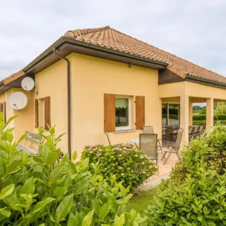 Pleasant holiday home with private pool