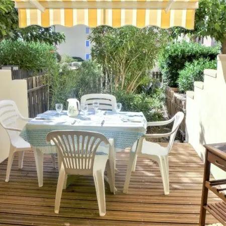 Apartment Les Terrasses de la Méditerranée-1 by Interhome