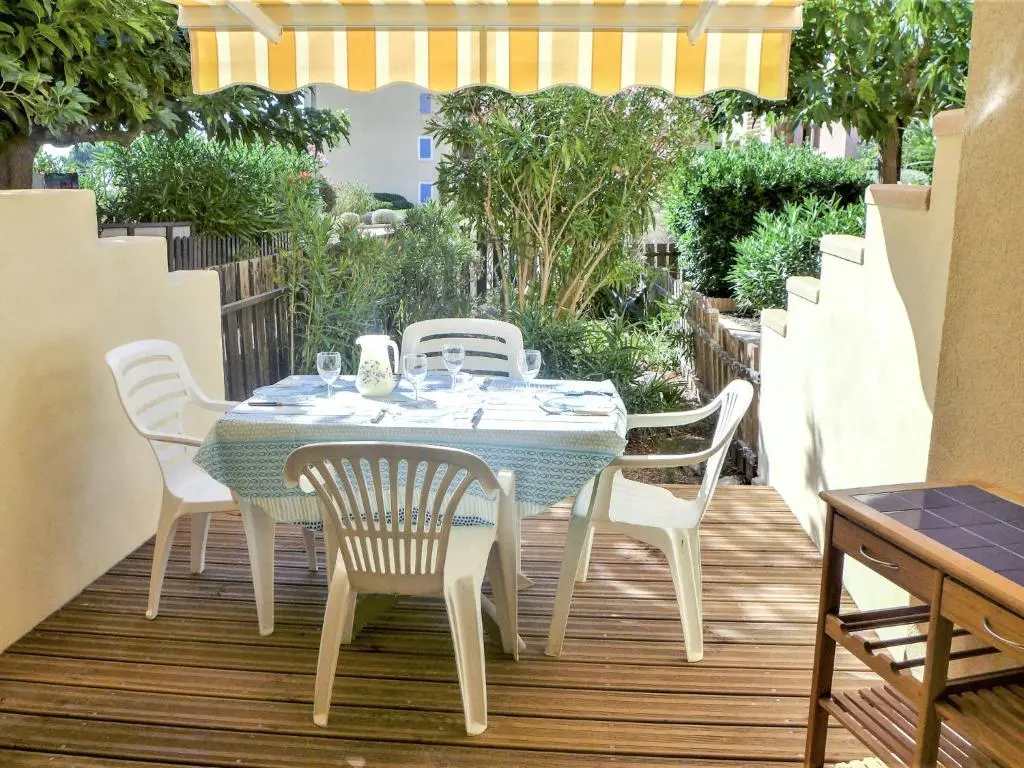 Apartment Les Terrasses de la Méditerranée-1 by Interhome