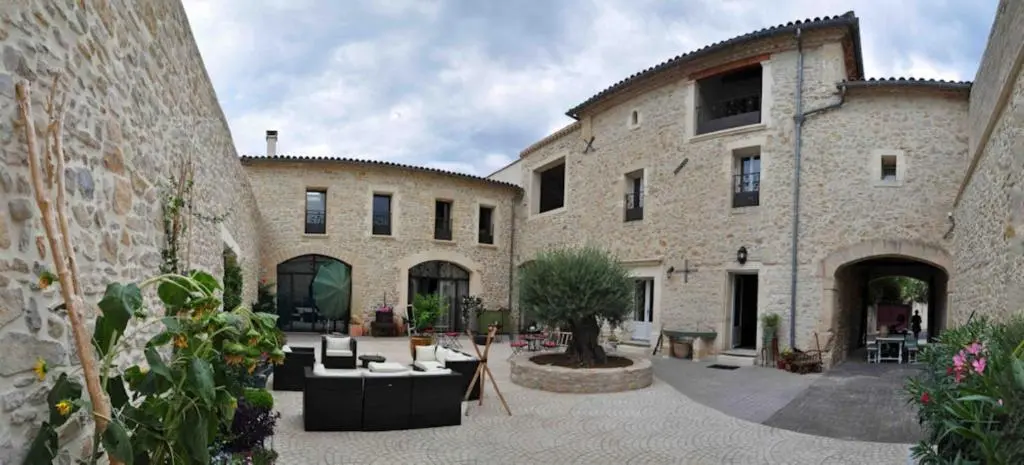 L’Escampe