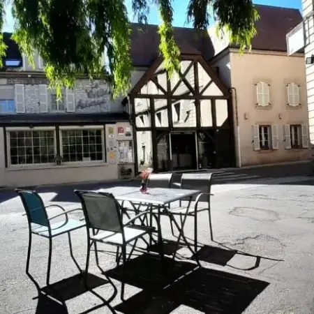 Logis Hôtel Restaurant bistronomique La Vieille Auberge,