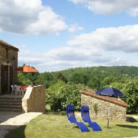 Charming Family Retreat in Loubejac